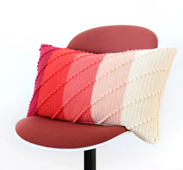 Patrón gratuito cojín Parallel de ganchillo