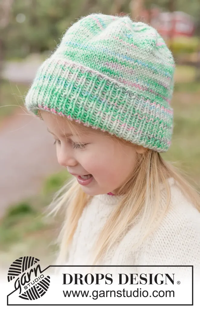 Detalle del punto jersey del gorro de punto infantil